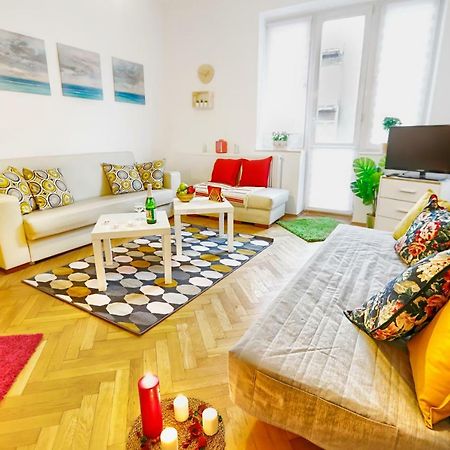 Big&Bright- Golden Apartments- Old Town Krasków Εξωτερικό φωτογραφία