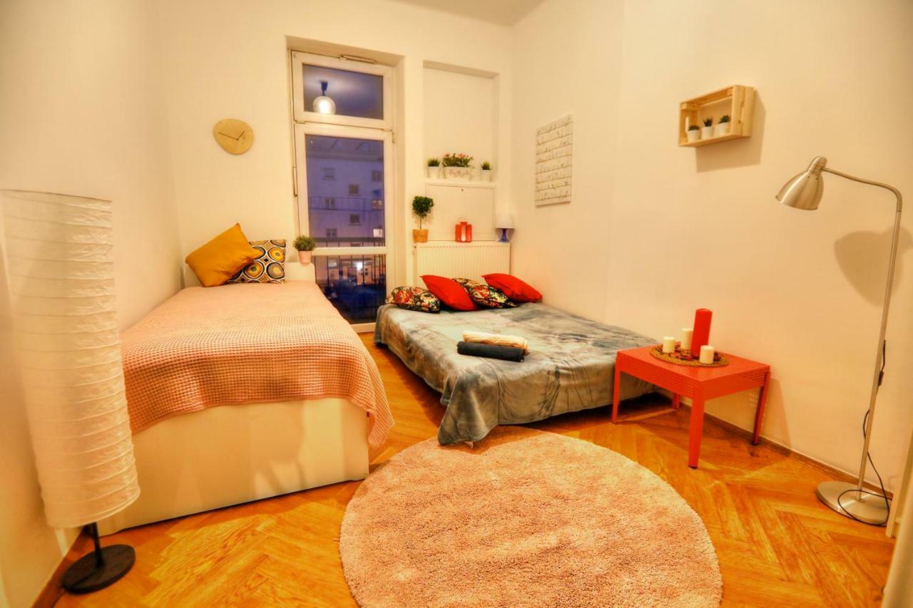 Big&Bright- Golden Apartments- Old Town Krasków Εξωτερικό φωτογραφία