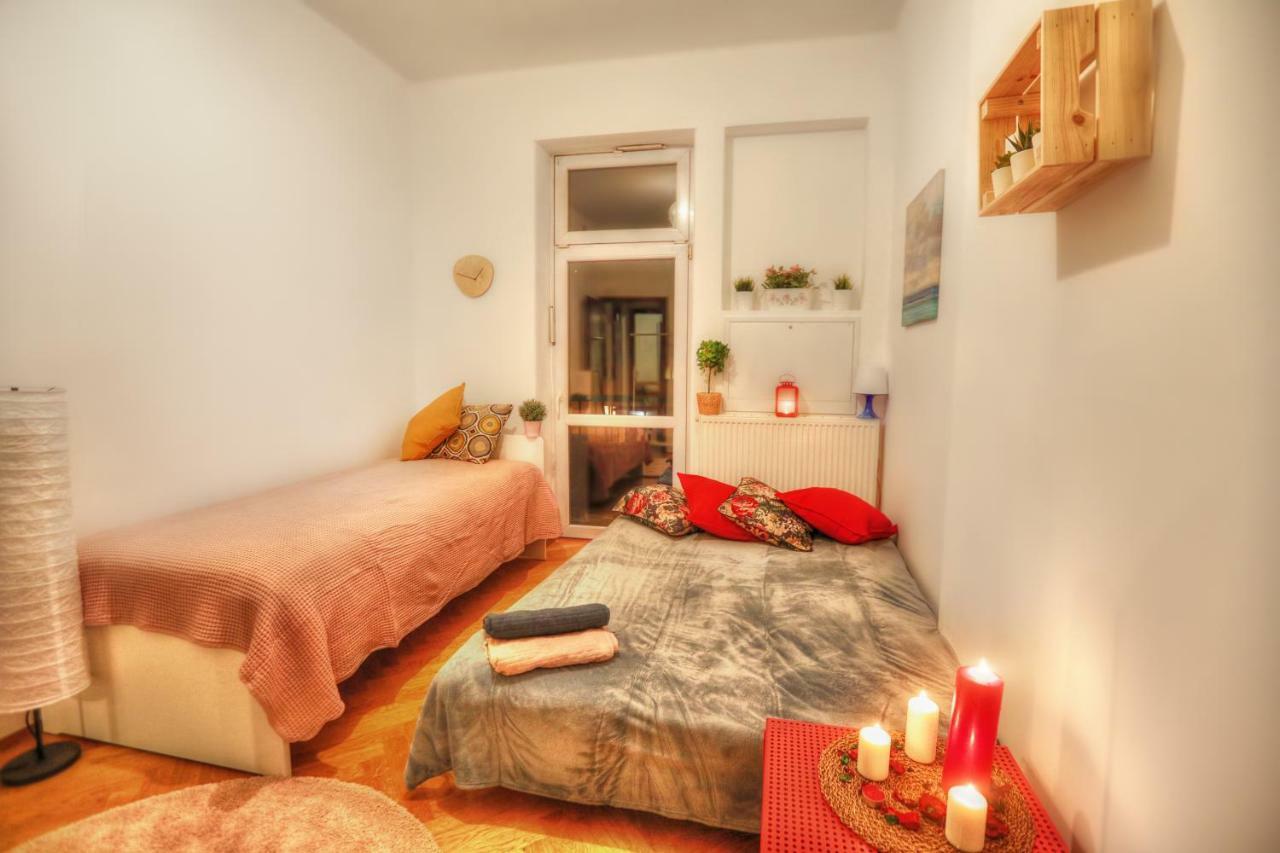 Big&Bright- Golden Apartments- Old Town Krasków Εξωτερικό φωτογραφία